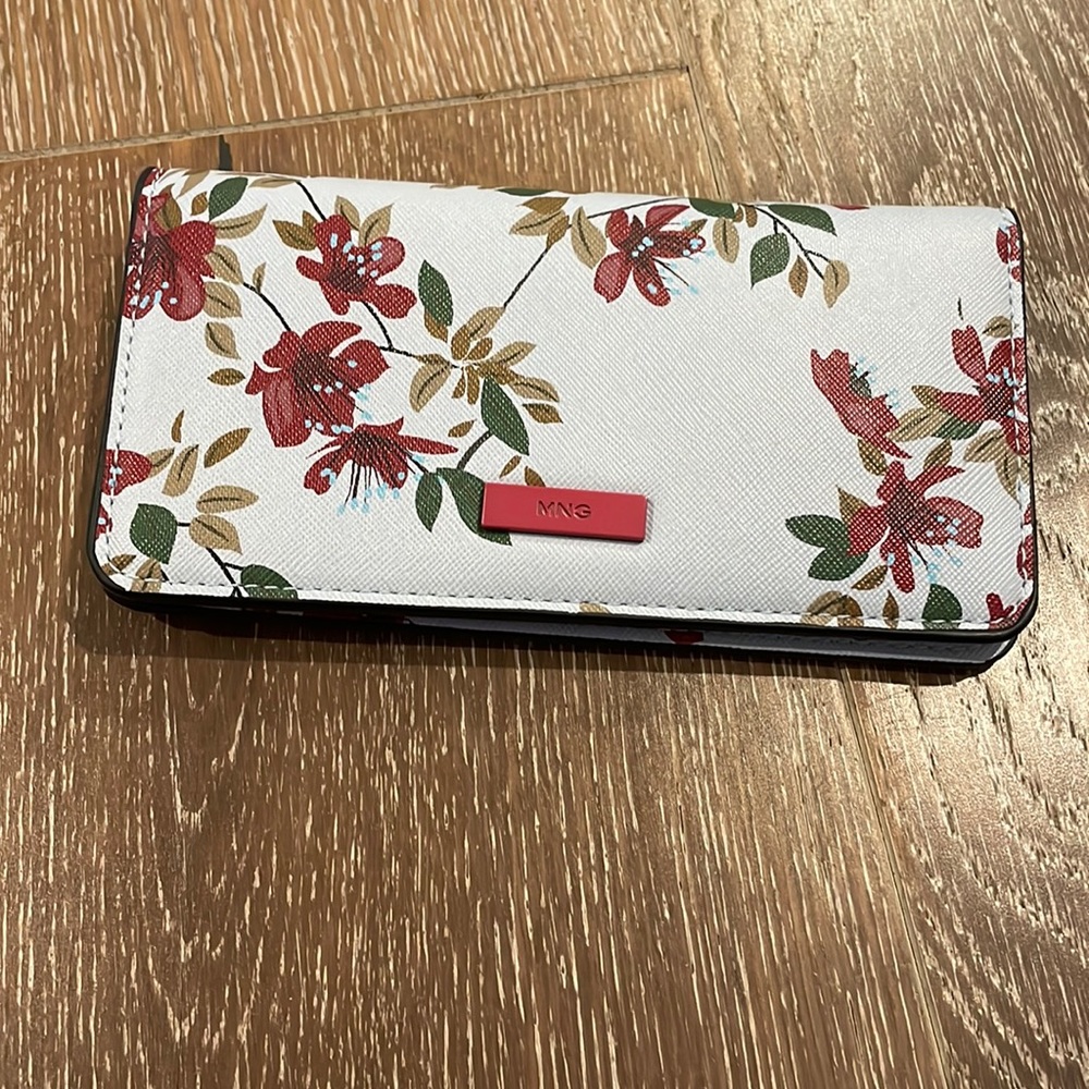 Adorable wallet